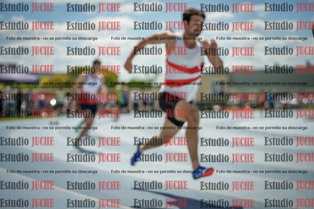 Fotos de los 400 m llanos de varones
