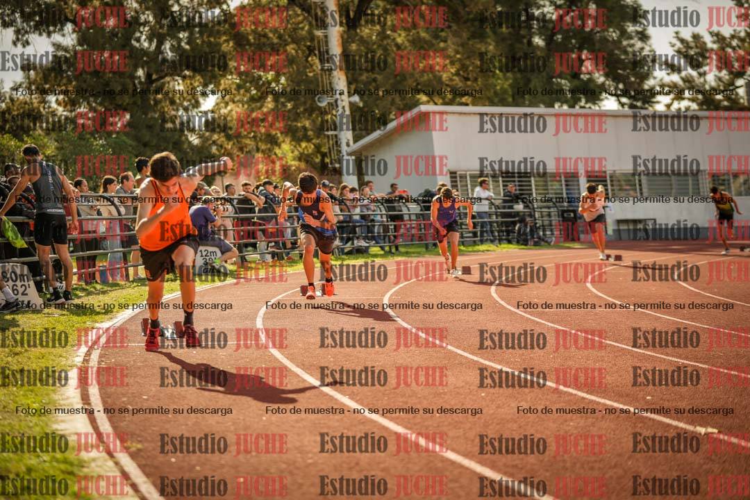 Fotos de los 400 m llanos de varones