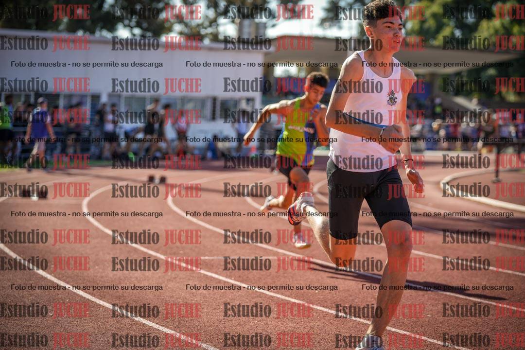 Fotos de los 400 m llanos de varones