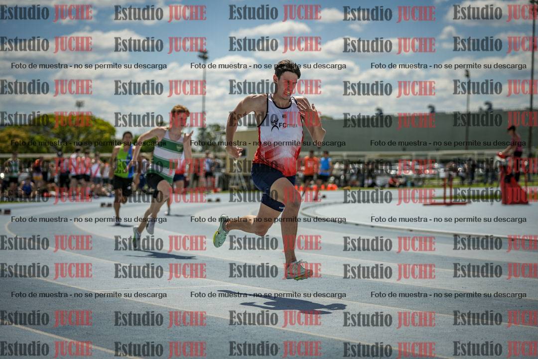 Fotos de los 400 m llanos de varones