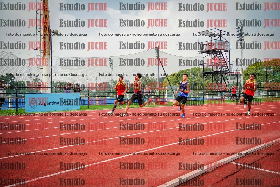 Fotos de los 200 m llanos de varones
