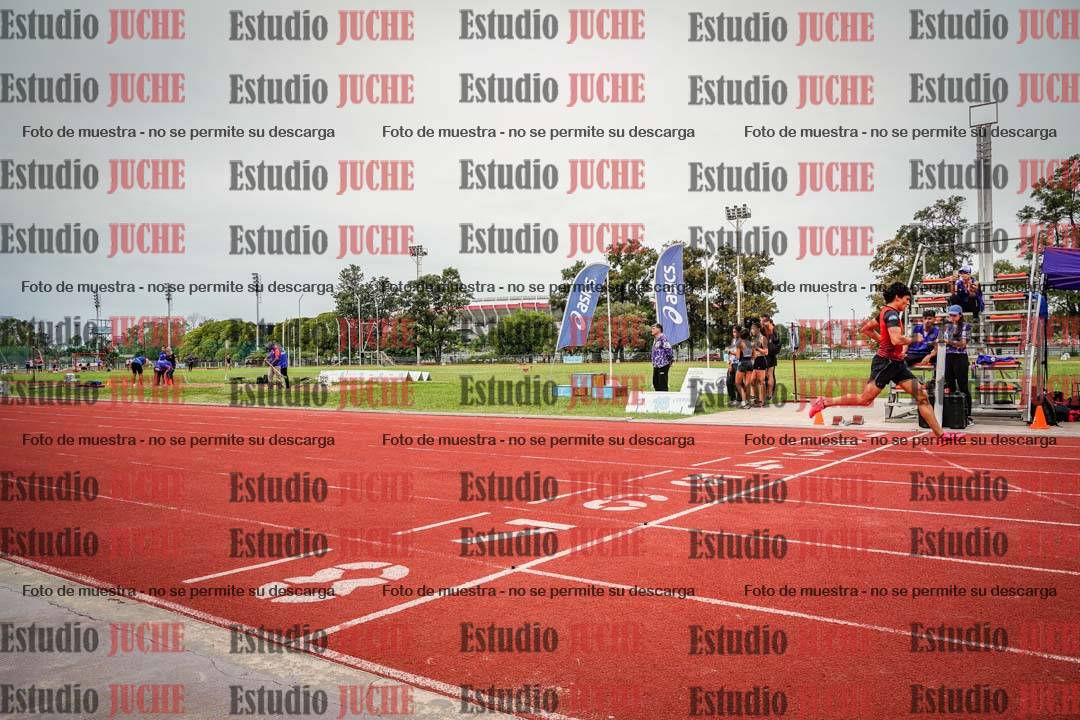 Fotos de los 400 m llanos de varones