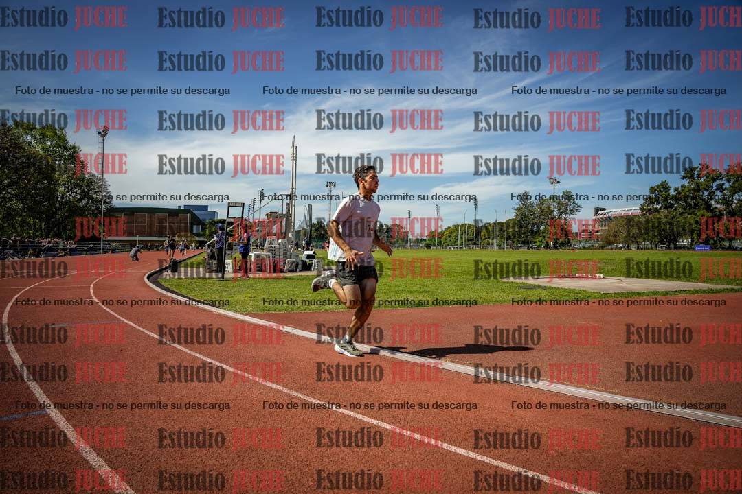 Fotos de los 800 m llanos de varones