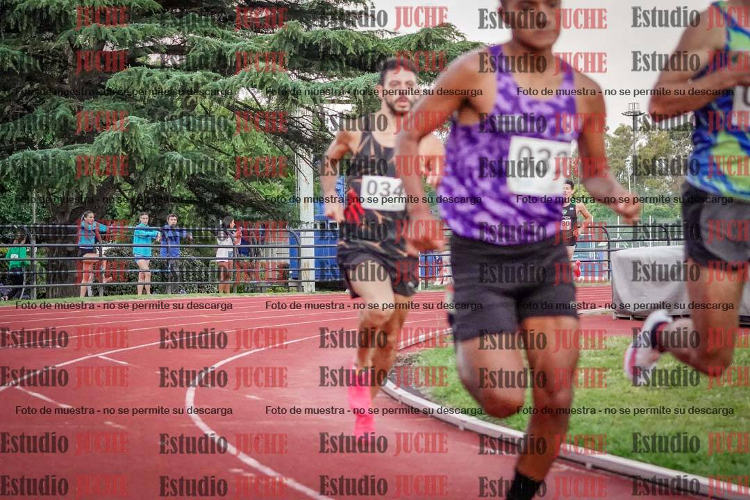 Fotos de los 1500 m llanos de varones