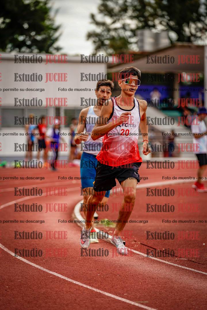 Fotos de los 800 m de varones