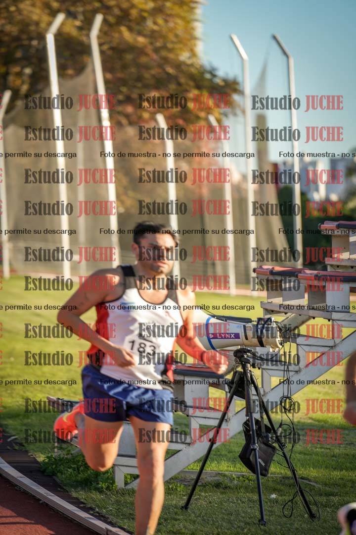 Fotos de los 3000 m llanos de varones