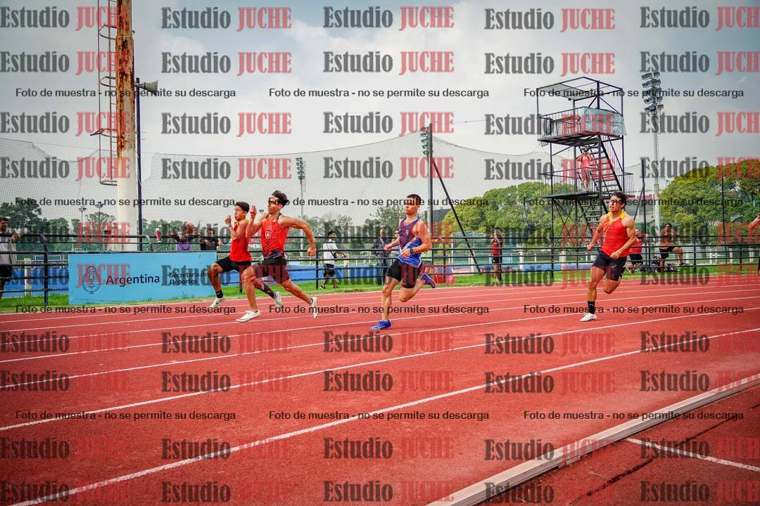 Fotos de los 200 m llanos de varones
