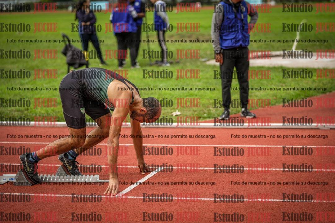 Fotos de los 400 m llanos de varones