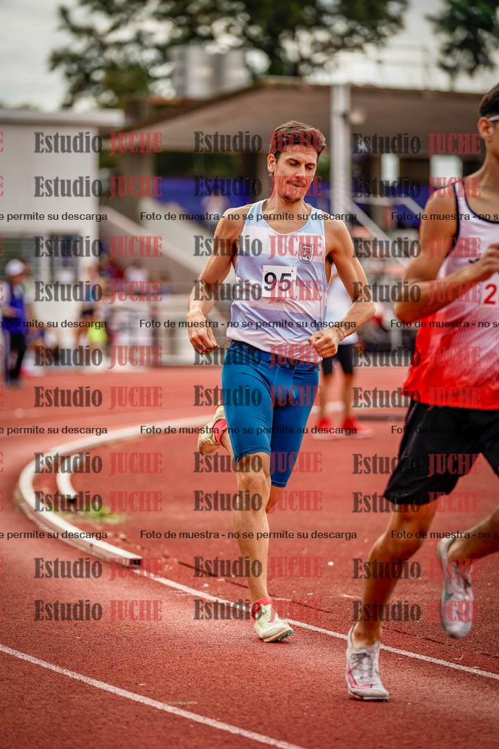 Fotos de los 800 m de varones