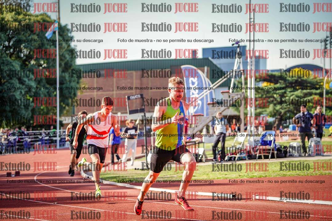 Fotos de los 400 m llanos de varones