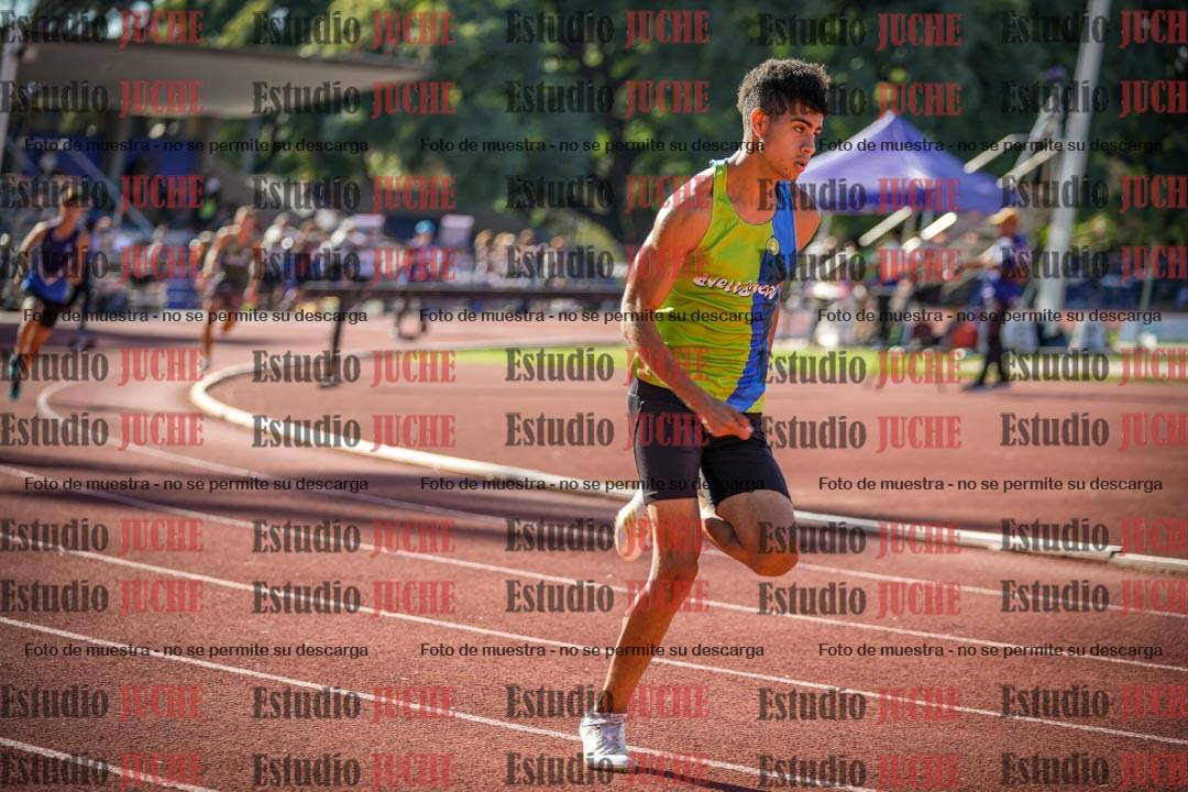 Fotos de los 400 m llanos de varones