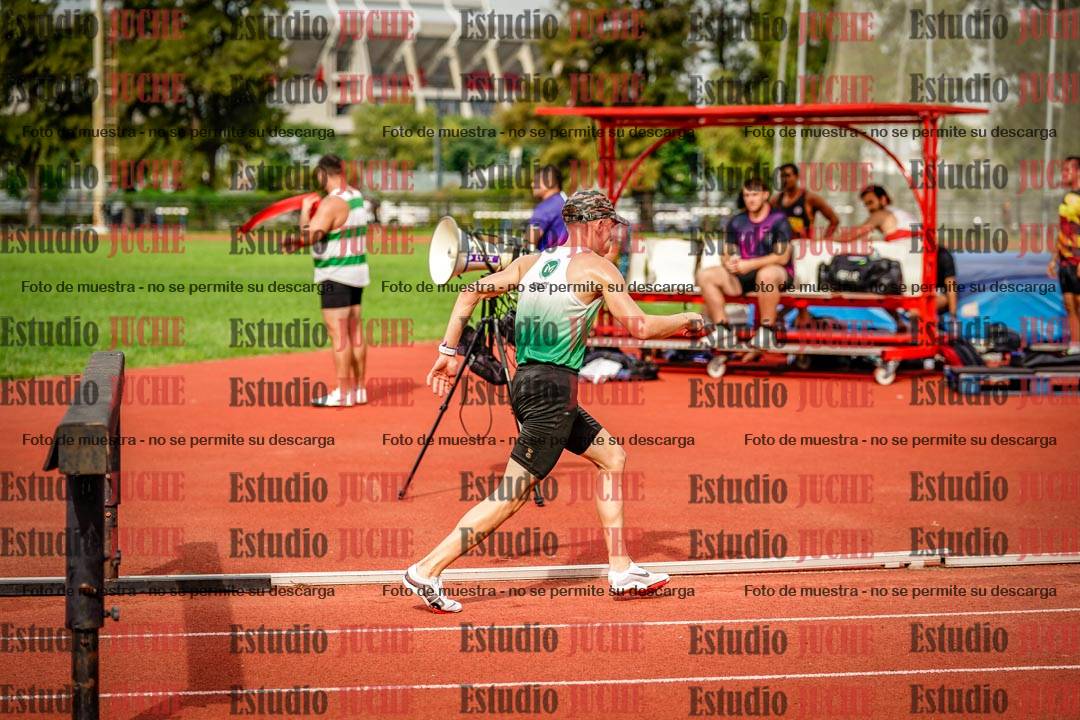 Fotos de los 3000 m con obstáculos de varones
