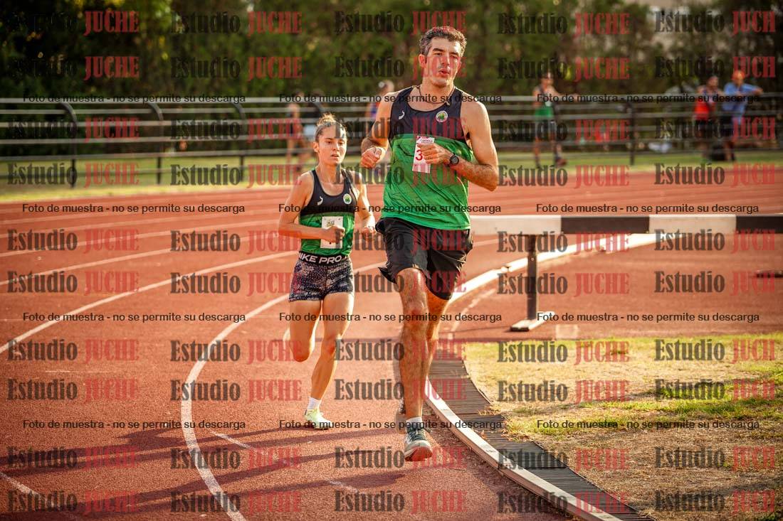 Fotos de los 5000 m llanos de mujeres y varones