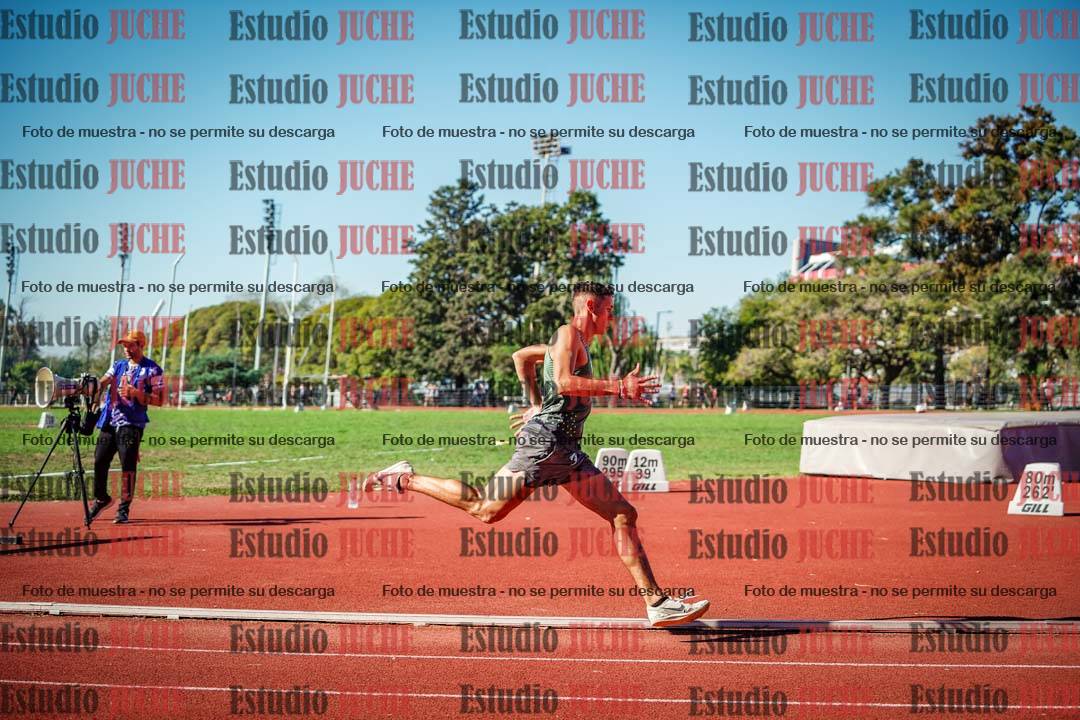 Fotos de los 400 m llanos de varones