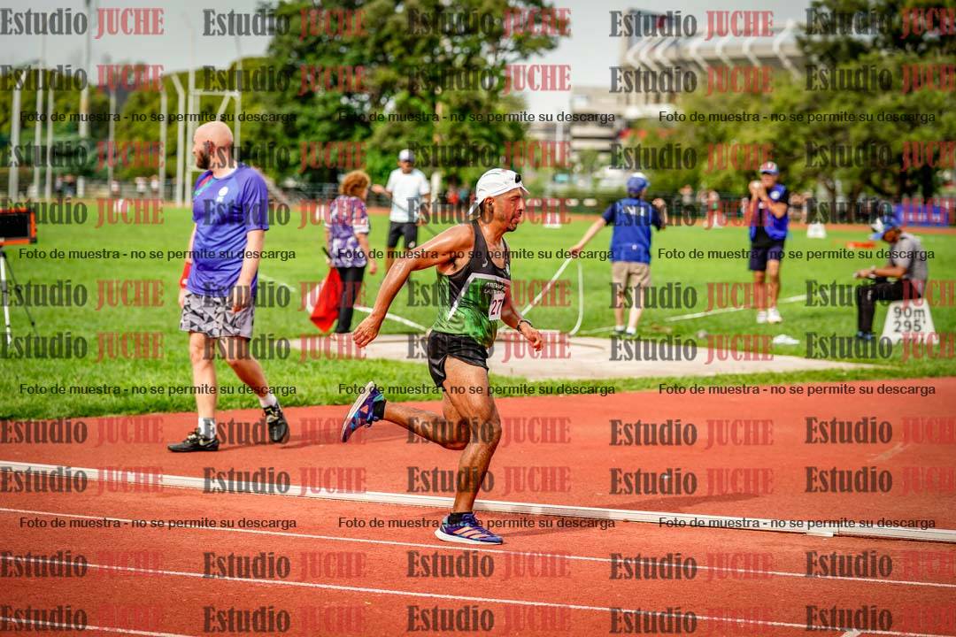 Fotos de los 3000 m con obstáculos de varones