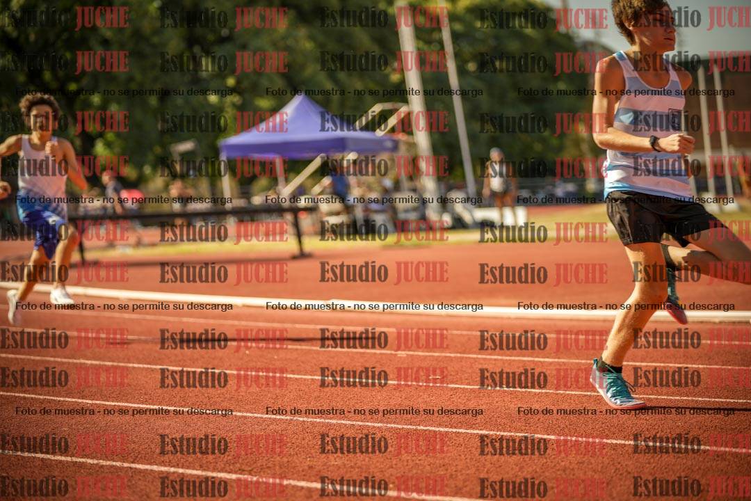Fotos de los 400 m llanos de varones