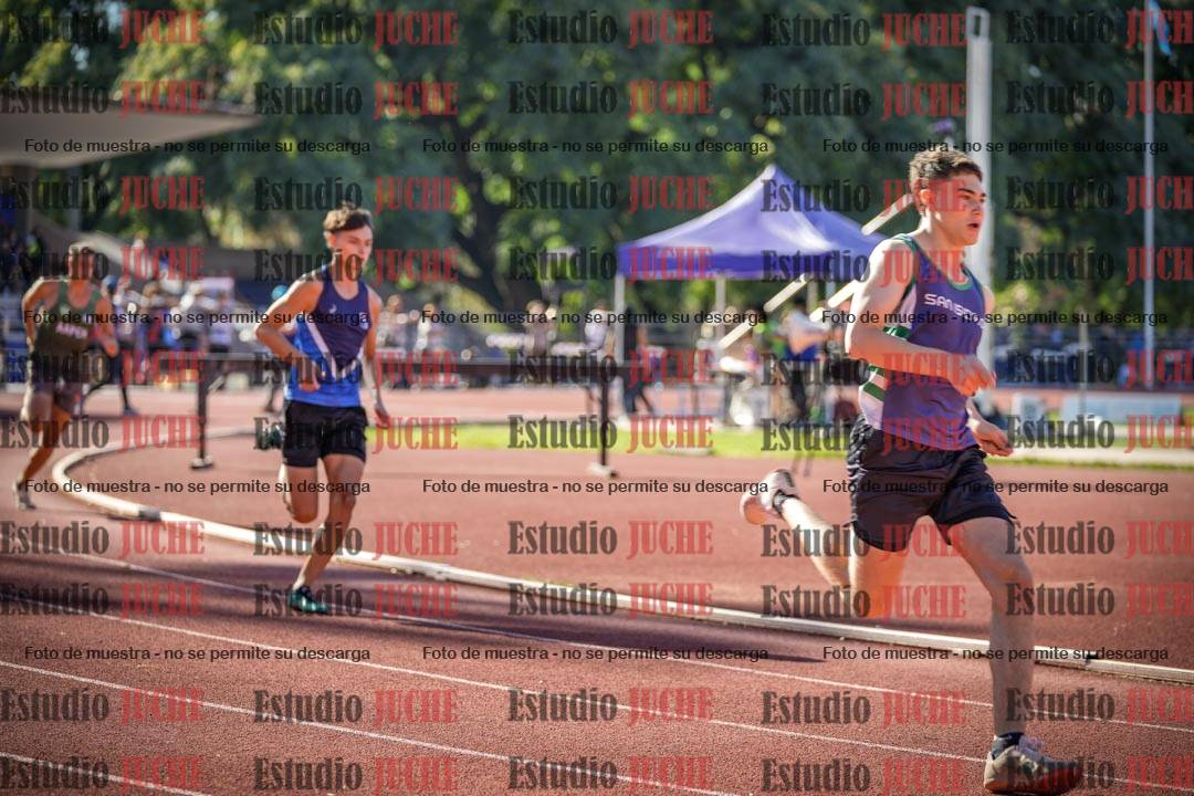 Fotos de los 400 m llanos de varones