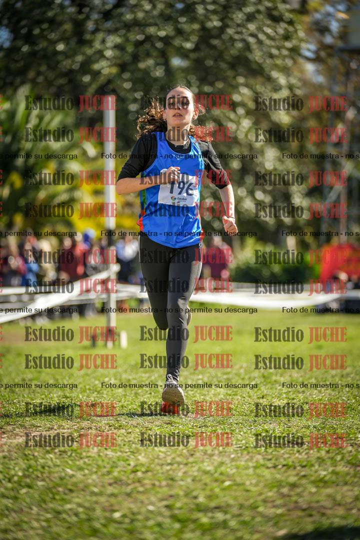 Fotos de la llegada del cross de 1500 m
