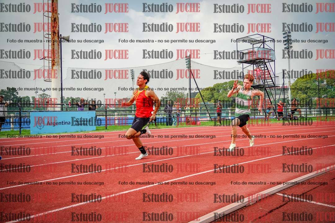 Fotos de los 200 m llanos de varones