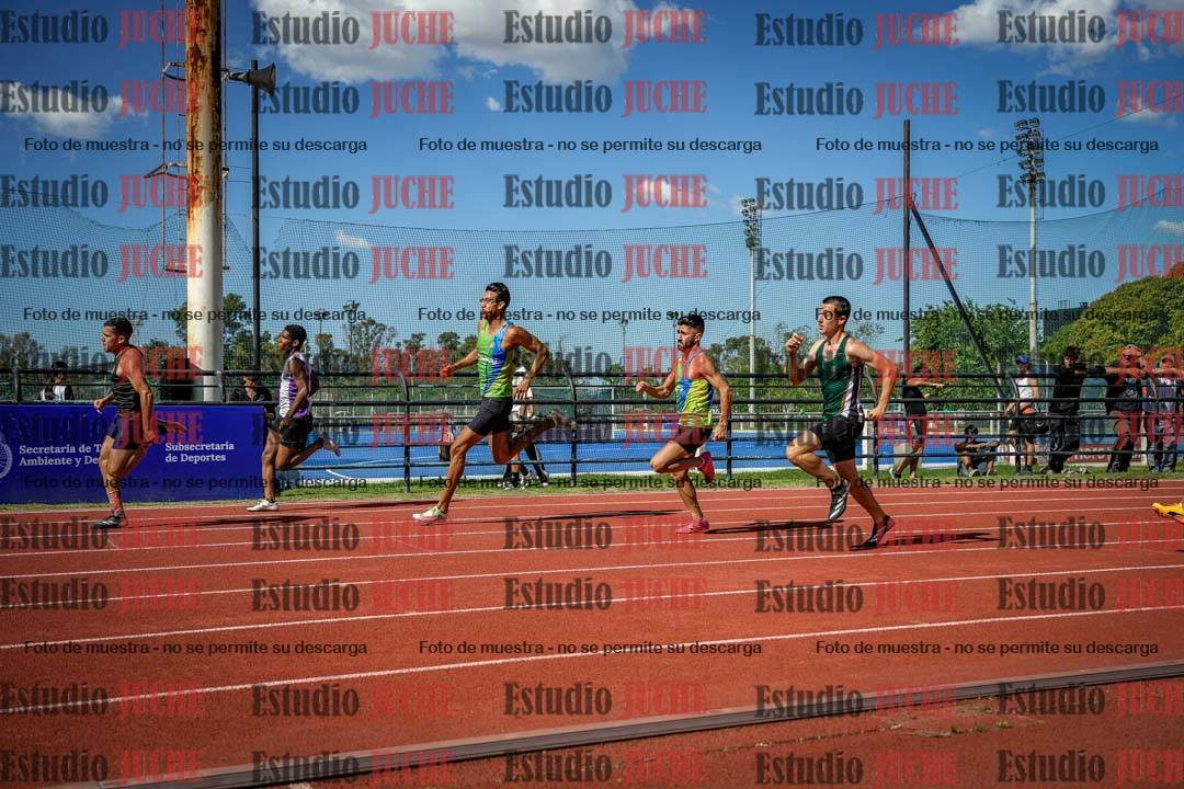 Fotos de los 200 m llanos de varones