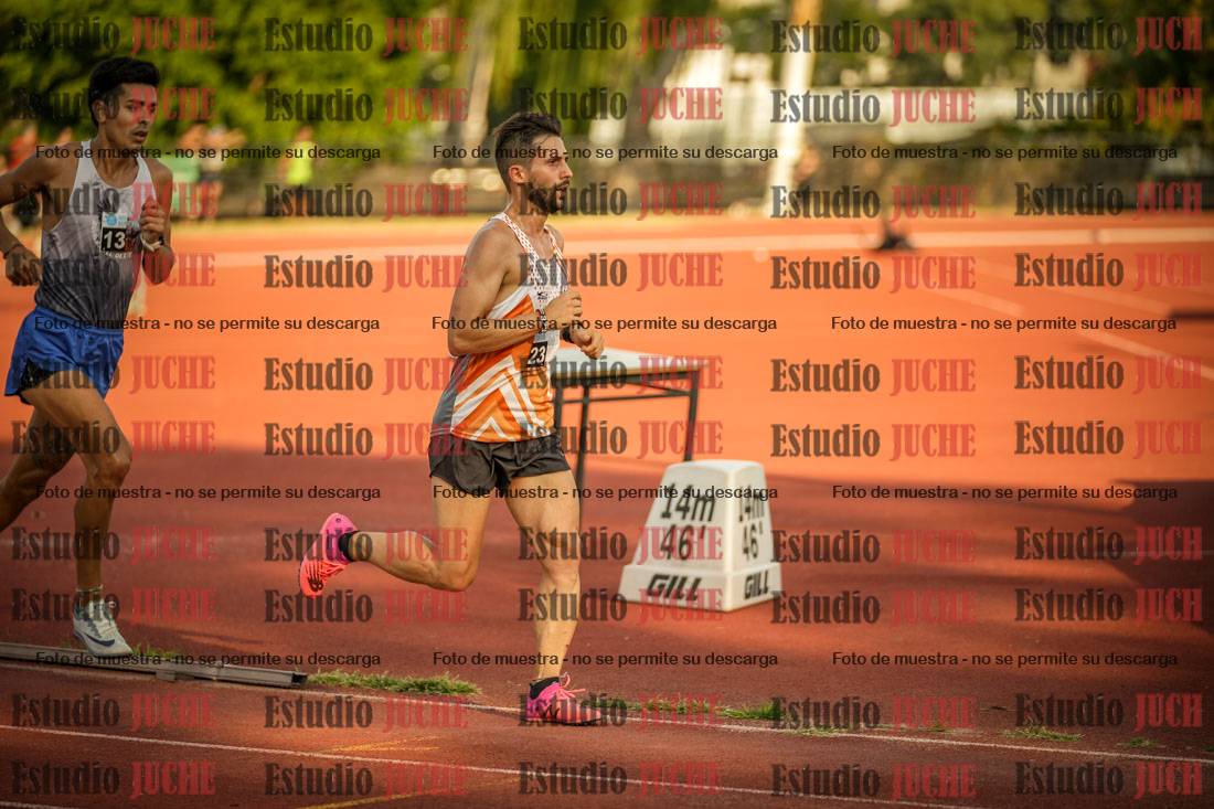Fotos de los 5000 m llanos de mujeres y varones