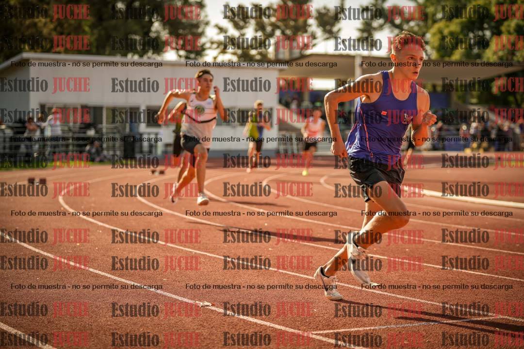 Fotos de los 400 m llanos de varones