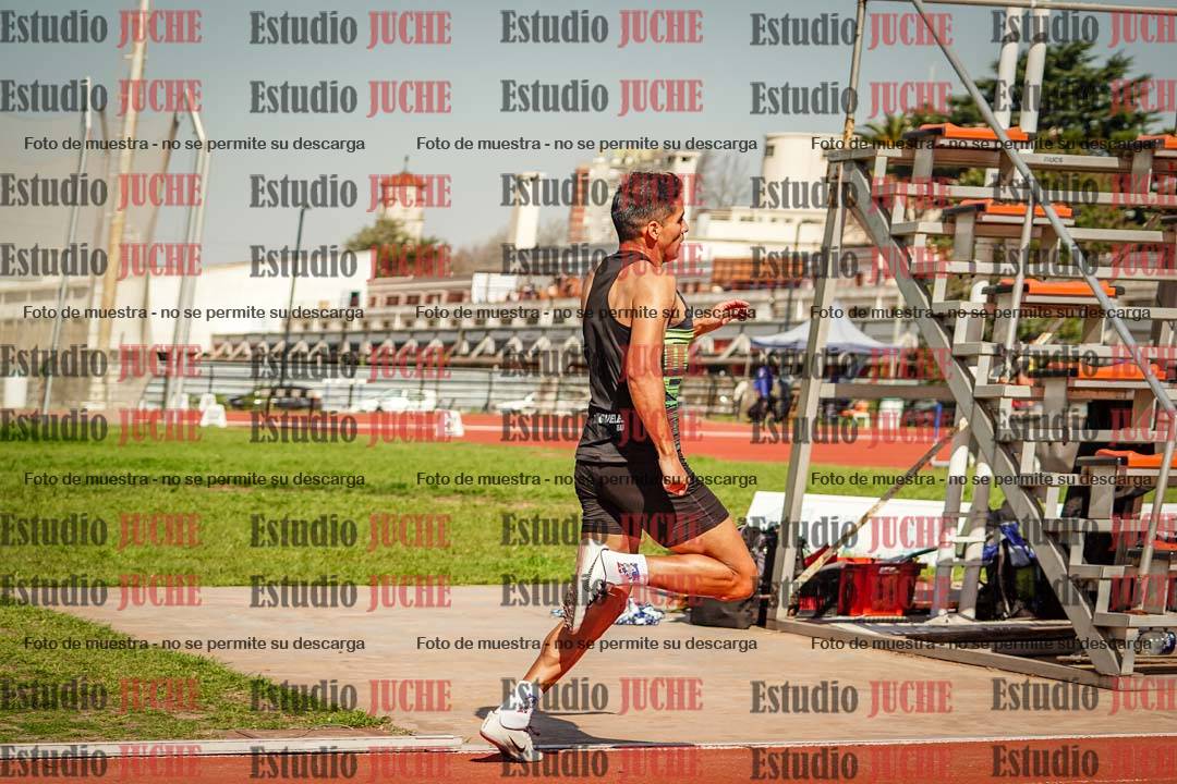 Fotos de los 400 m llanos de varones