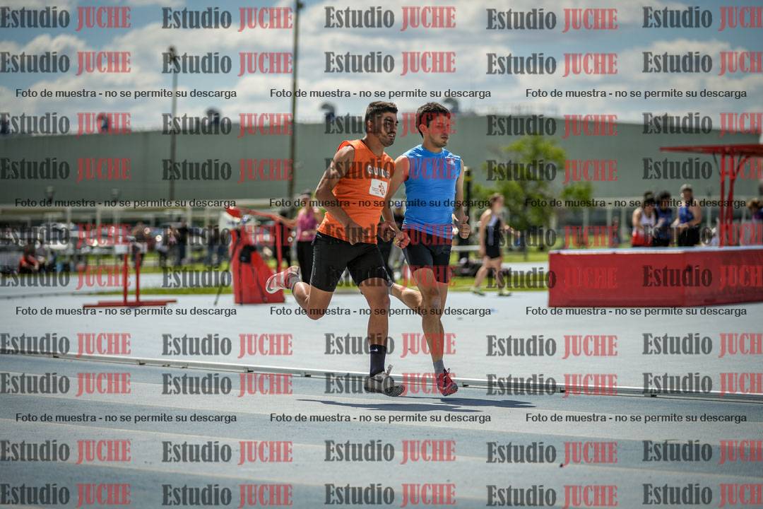 Fotos de los 400 m llanos de varones