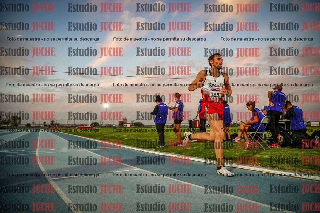 Fotos de los 3000 m llanos de varones