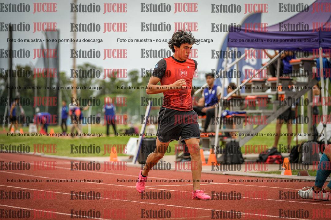 Fotos de los 400 m llanos de varones