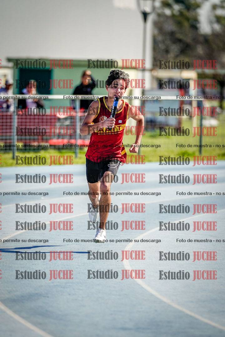 Fotos de las postas 8x300 m mixtas