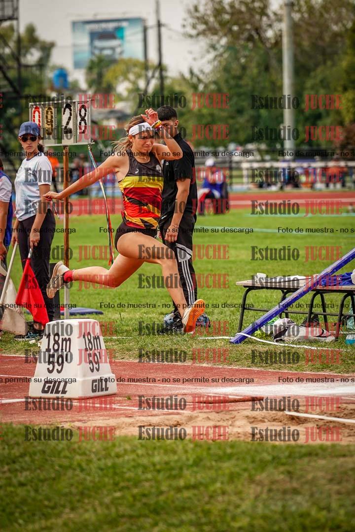 Fotos del salto triple de mujeres y varones