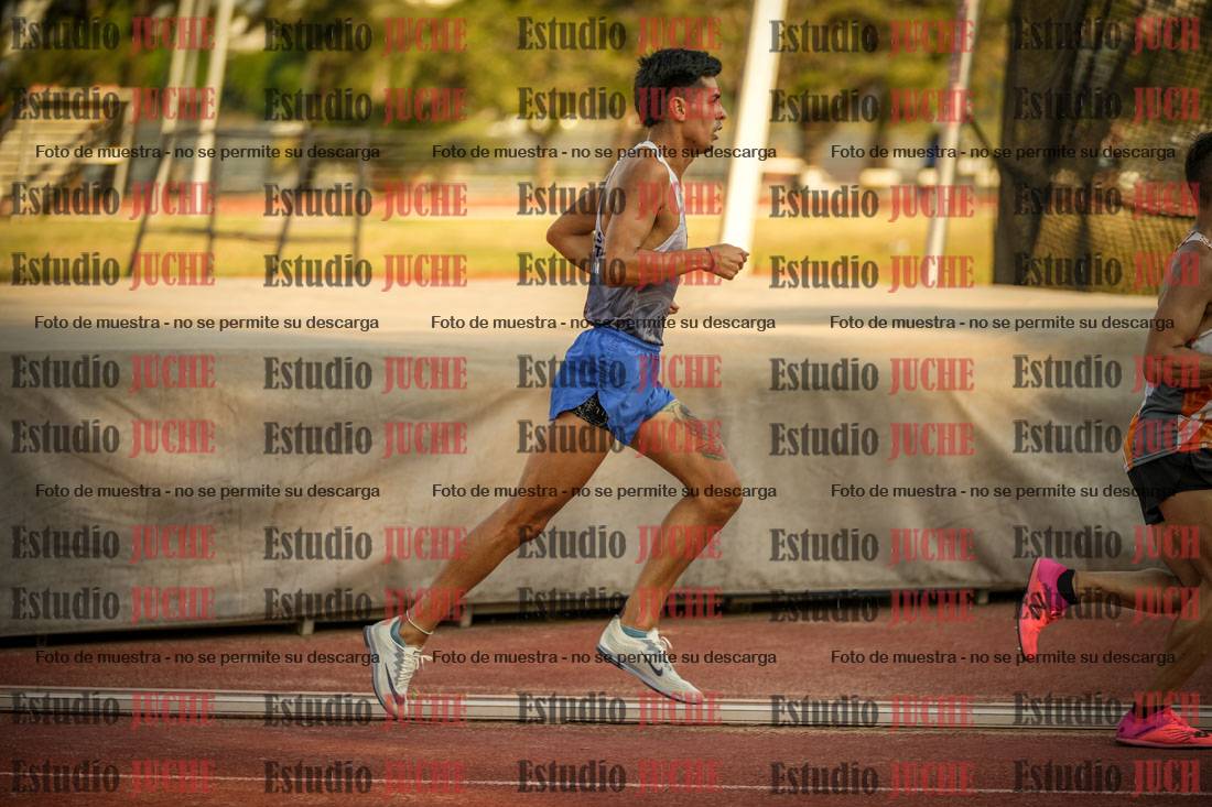 Fotos de los 5000 m llanos de mujeres y varones