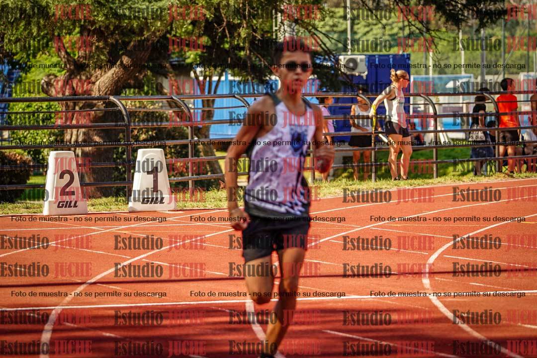 Fotos de los 400 m llanos de varones