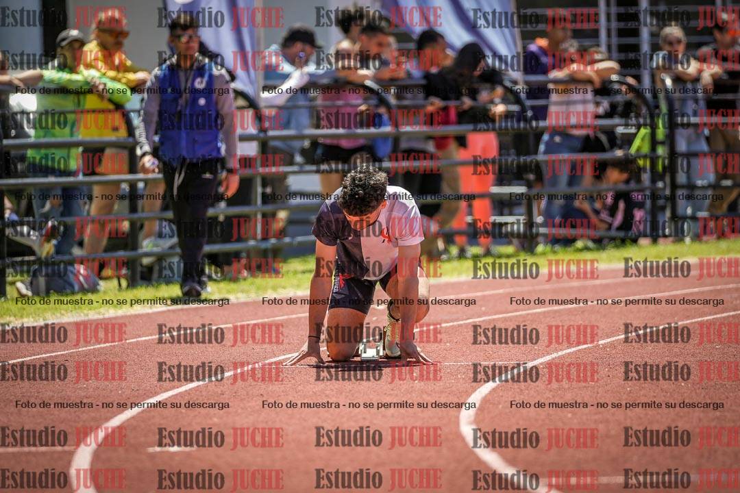 Fotos de los 400 m llanos de varones