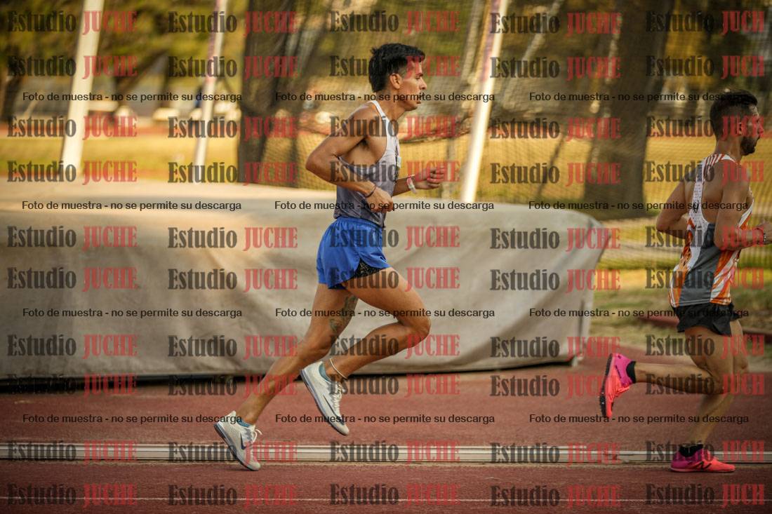 Fotos de los 5000 m llanos de mujeres y varones