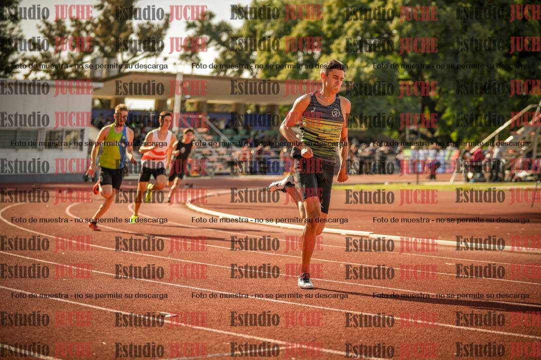 Fotos de los 400 m llanos de varones