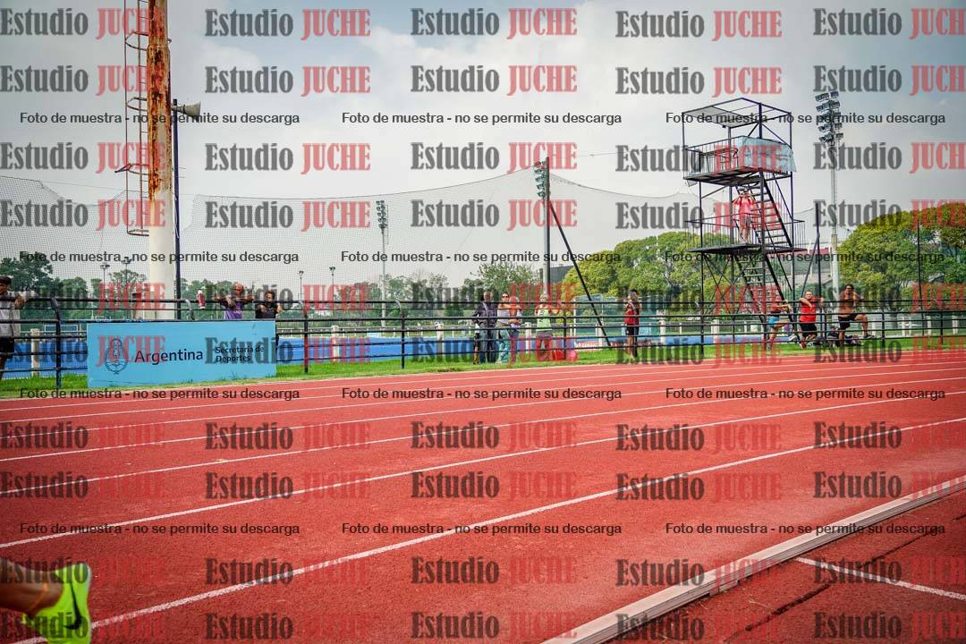 Fotos de los 200 m llanos de varones