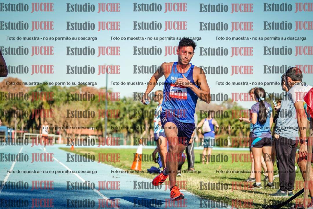 Fotos durante los relevos