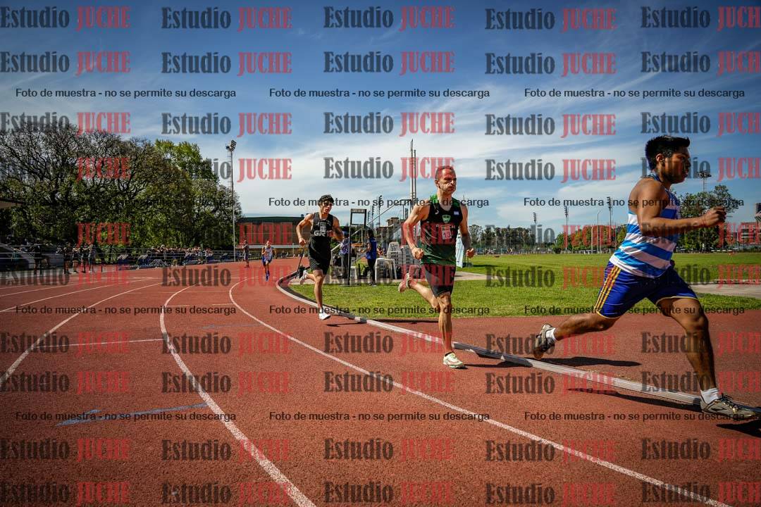 Fotos de los 800 m llanos de varones