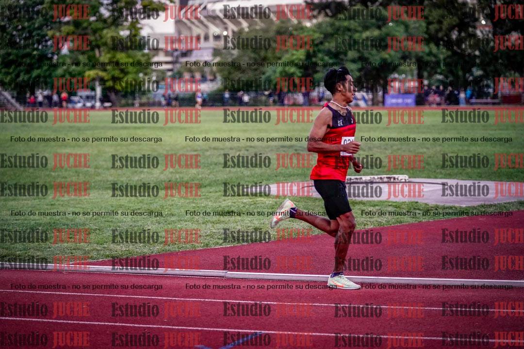Fotos de los 1500 m llanos de varones
