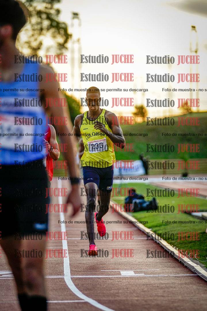 Fotos de los 1500 m llanos de varones - deca 10