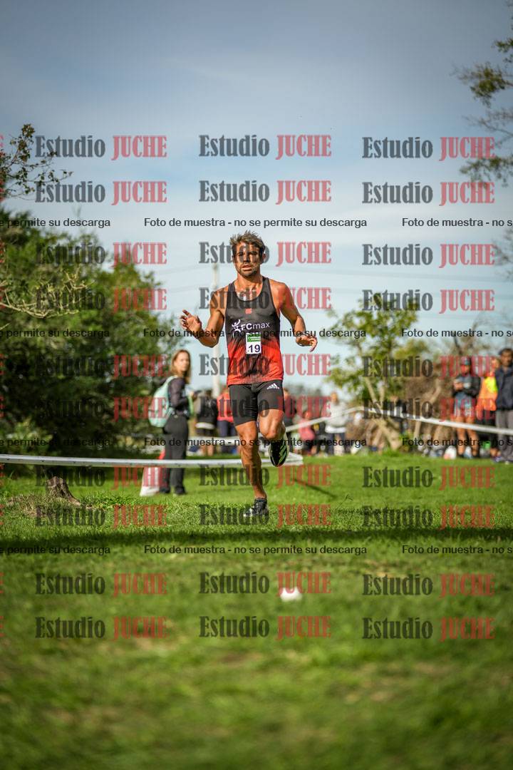 Fotos de la llegada del cross de 8000 m