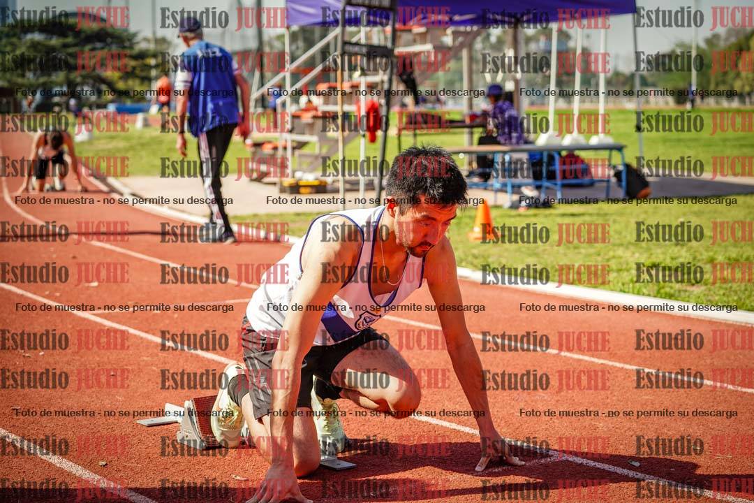 Fotos de los 400 m llanos de varones