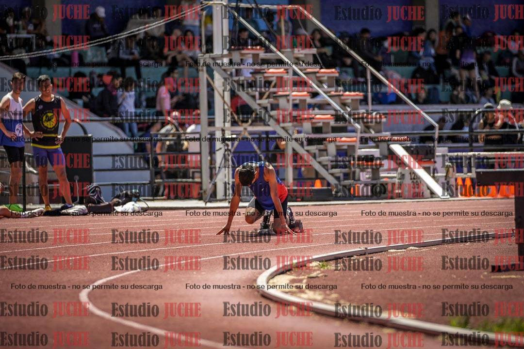 Fotos de los 400 m llanos de varones