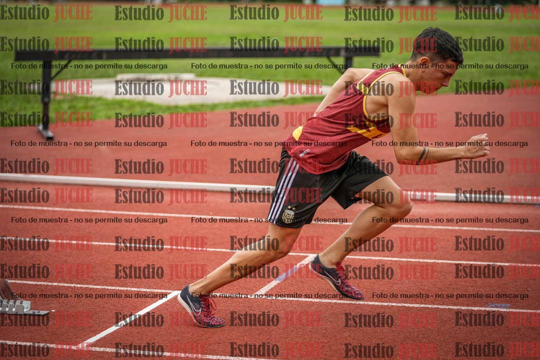 Fotos de los 400 m llanos de varones