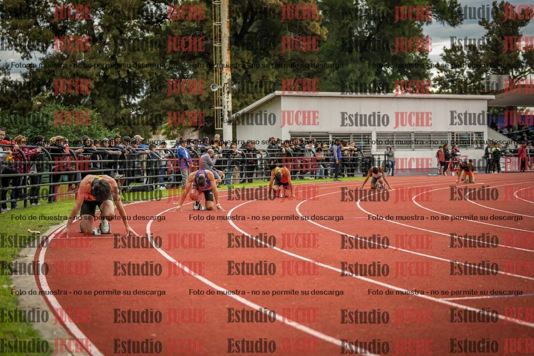 Fotos de los 400 m llanos de varones