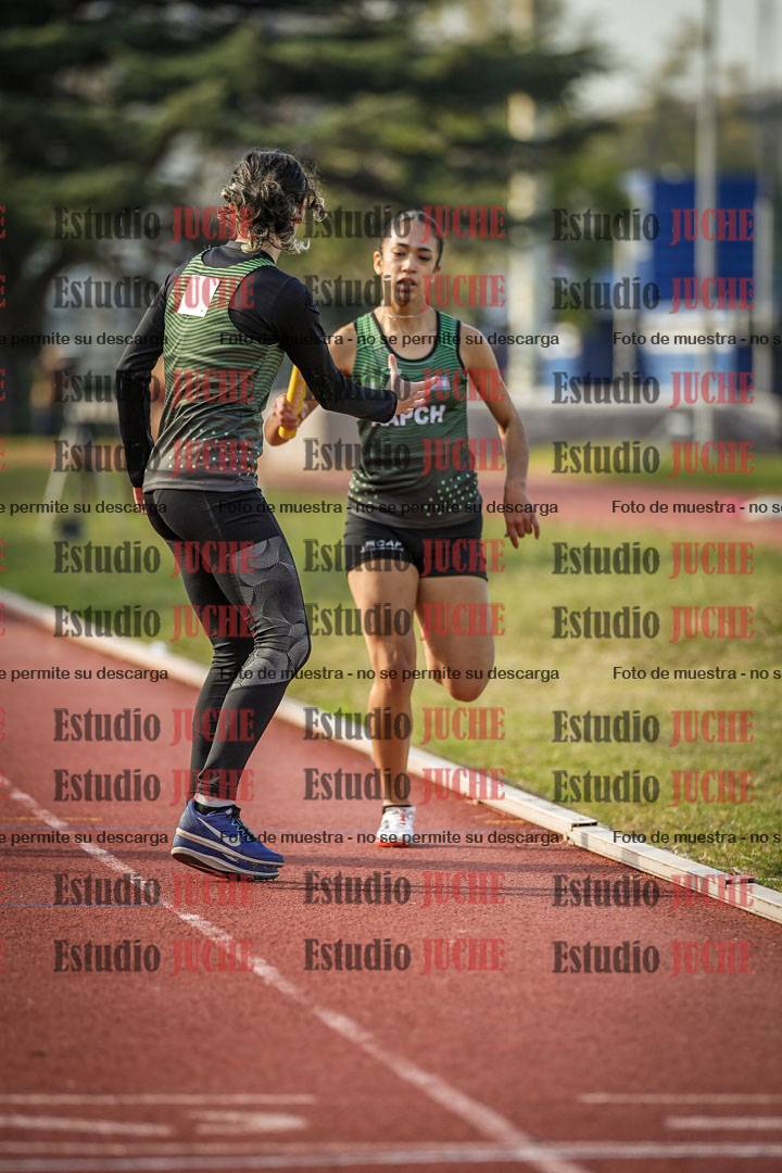 Fotos de las postas 4x400 m llanos de mujeres