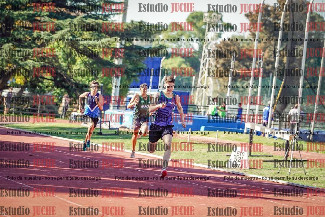 Fotos de los 400 m llanos de varones