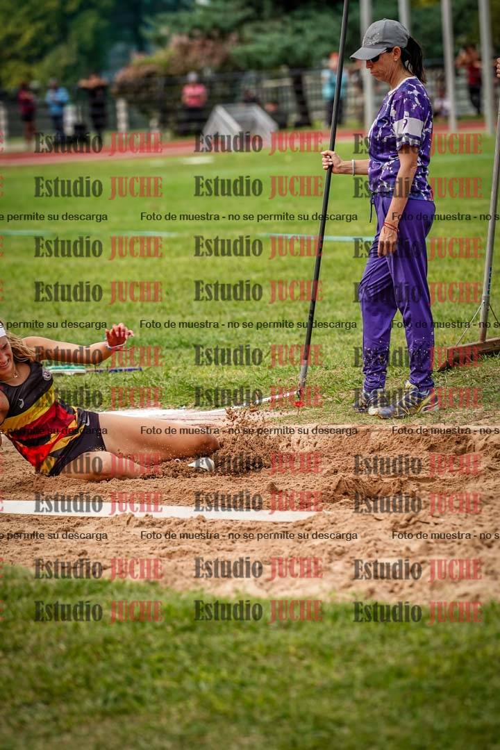 Fotos del salto triple de mujeres y varones